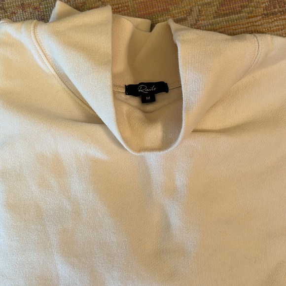 Cream Rails sweatsuit. No flaws - Picture 2 of 3